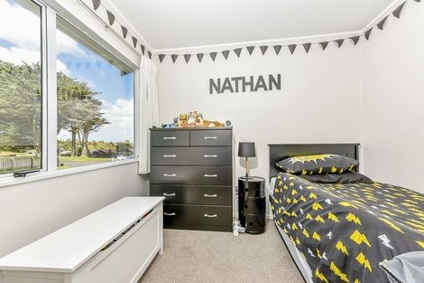 Photo of property in 4/26 Midgley Road, West Harbour, Auckland, 0618