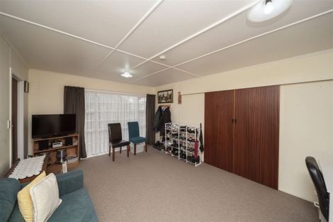 Photo of property in 2 Ropata Street, Hawera, 4610