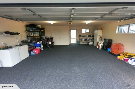 Photo of property in 15 Miami Place, One Tree Point, 0118