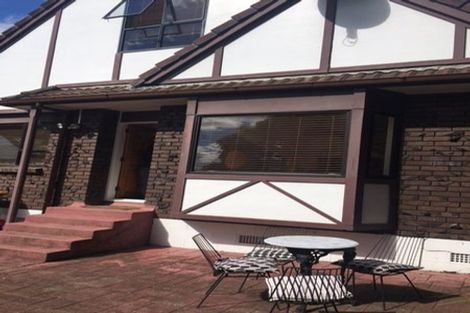 Photo of property in 1/11 Weetman Drive, Browns Bay, Auckland, 0630