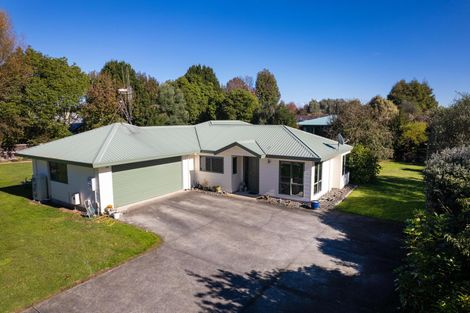 Photo of property in 61 Milton Street, Leamington, Cambridge, 3432