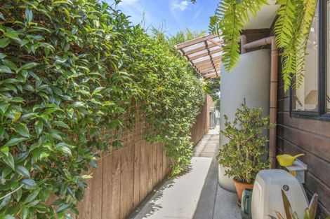 Photo of property in 22 Camden Place, Papatoetoe, Auckland, 2025