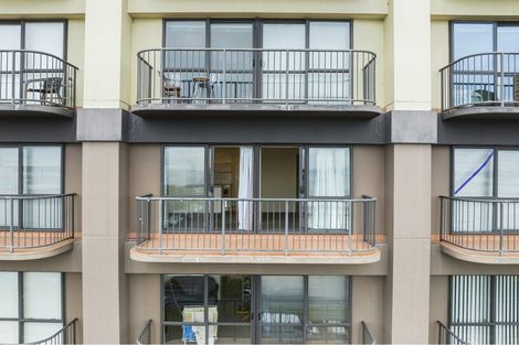 Photo of property in 4d/18 Ronwood Avenue, Manukau, Auckland, 2104