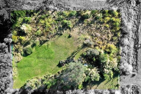 Photo of property in 10 Hokio Road, Hokio Beach, Levin, 5571