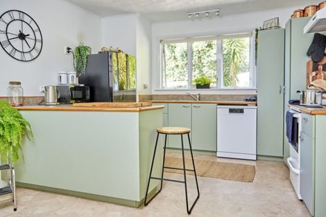 Photo of property in 17 Muriwai Drive, Whakatane, 3120