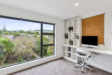 Photo of property in 34 Renown Road, Raumati South, Paraparaumu, 5032