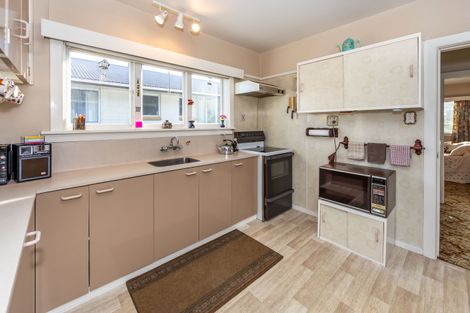 Photo of property in 13 Cradock Street, South New Brighton, Christchurch, 8062