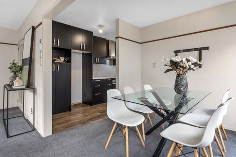 Photo of property in 14 Mckellar Place, Hornby, Christchurch, 8042