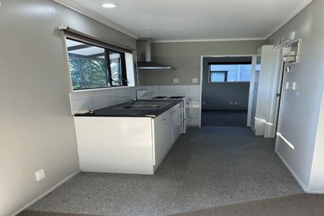Photo of property in 17 Oakmont Place, Wattle Downs, Auckland, 2103