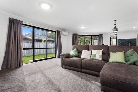 Photo of property in 35 Shaw Road, Coastlands, Whakatane, 3120