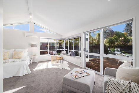 Photo of property in 73 Grahams Road, Burnside, Christchurch, 8041