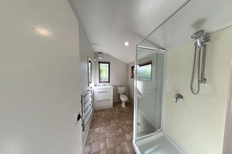 Photo of property in 24 Manu Grove, Waikanae, 5036