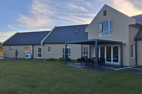 Photo of property in 253 Ngahere Park Road, Turitea, Palmerston North, 4472