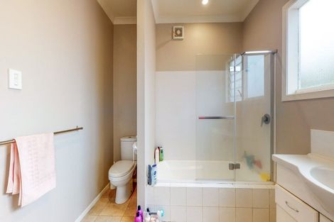 Photo of property in 76 Rintoul Street, Newtown, Wellington, 6021