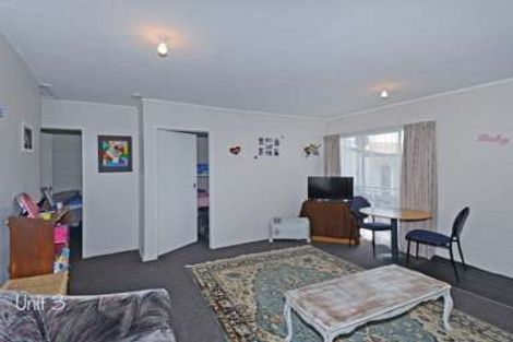 Photo of property in 3/12a Wood Street, Wallaceville, Upper Hutt, 5018