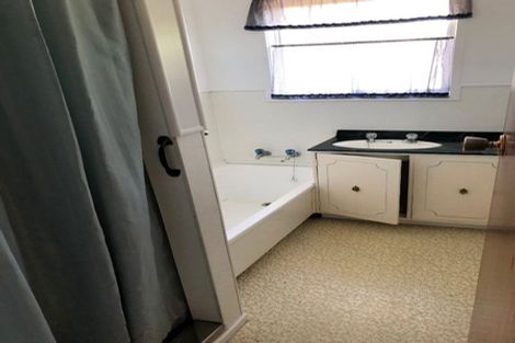 Photo of property in 9 Lockesley Place, Onerahi, Whangarei, 0110