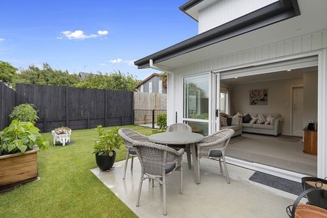 Photo of property in 186u4 Cambridge Road, Hillcrest, Hamilton, 3216