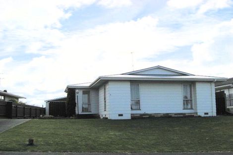 Photo of property in 6 Karamu Street, Tawhero, Whanganui, 4501