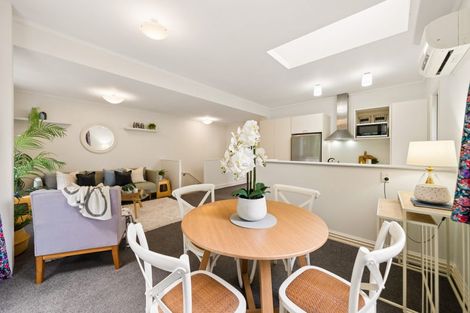 Photo of property in 10/162 Aro Street, Aro Valley, Wellington, 6021