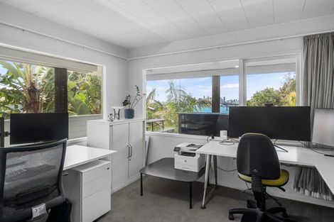 Photo of property in 24 Bridge View Road, Birkenhead, Auckland, 0626