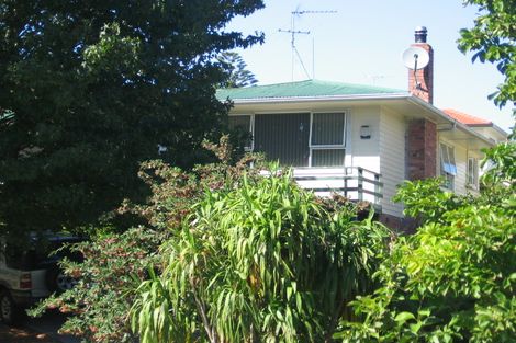 Photo of property in 40 Kohekohe Street, New Lynn, Auckland, 0600