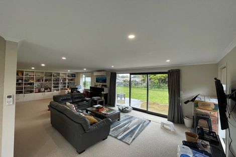 Photo of property in 20 Piharau Crescent, Hurdon, New Plymouth, 4310