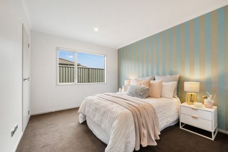 Photo of property in 6 Crabbe Place, Cromwell, 9310