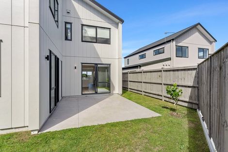 Photo of property in 31 Parkmore Drive, Rosehill, 2113