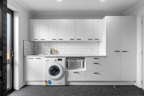 Photo of property in 19 Kuihi Street, Poike, Tauranga, 3112