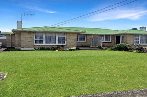 Photo of property in 21 Karaka Crescent, Levin, 5510
