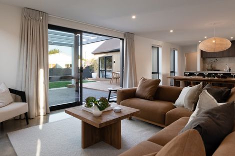 Photo of property in 2 Hugo Shaw Drive, Cambridge, 3434