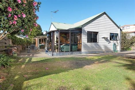 Photo of property in 3 Idesia Grove, Matua, Tauranga, 3110