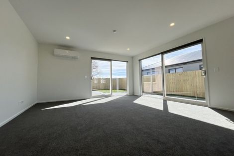 Photo of property in 23 Rita Angus Road, Belfast, 8051