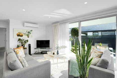 Photo of property in 44 Fernbrook Drive, Hurworth, New Plymouth, 4310