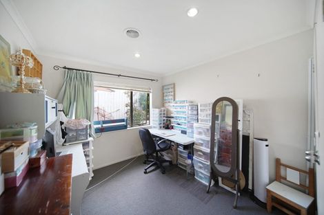 Photo of property in 8 Aspenwood Place, Favona, Auckland, 2024