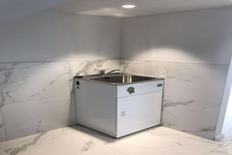 Photo of property in 13 Meritage Lane, Te Atatu South, Auckland, 0610