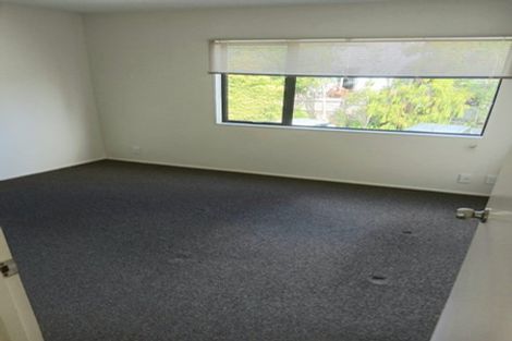 Photo of property in 6/44 Fields Parade, Oteha, Auckland, 0632