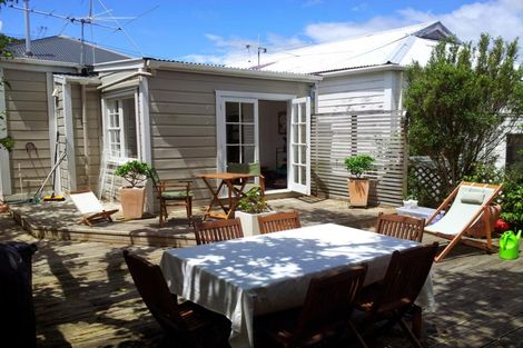 Photo of property in 30 Coromandel Street, Newtown, Wellington, 6021