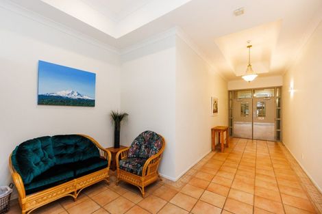 Photo of property in Maddison Apartments, 3/6c Queen Street, Palmerston North, 4410