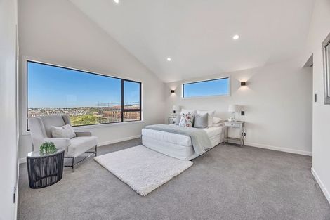 Photo of property in 8 Koheru Place, Long Bay, 0630