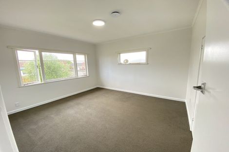 Photo of property in 17 Elizabeth Avenue, Papatoetoe, Auckland, 2025