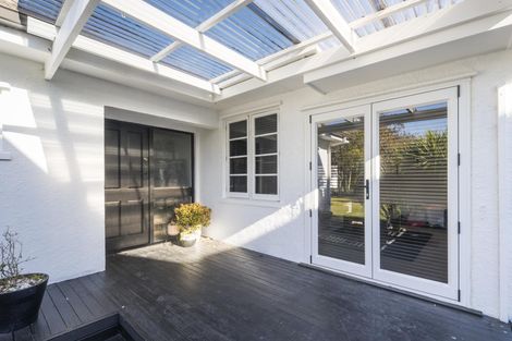 Photo of property in 18 Ake Ake Avenue, Hokowhitu, Palmerston North, 4410