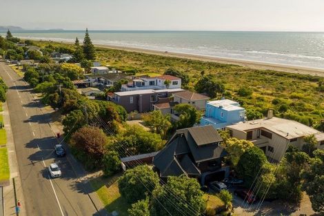 Photo of property in 79 Manly Street, Paraparaumu Beach, Paraparaumu, 5032