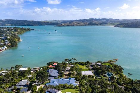 Photo of property in 106p Greenslade Road, Raglan, 3295