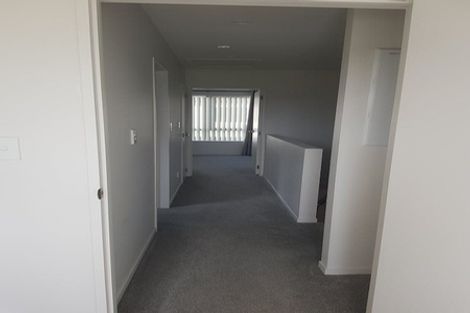 Photo of property in 17 Kaha Road, Takanini, 2110