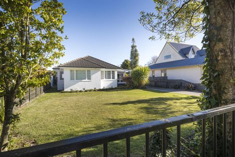Photo of property in 18 Ake Ake Avenue, Hokowhitu, Palmerston North, 4410
