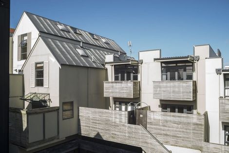 Photo of property in Pirie Street Townhouses, 18/35u Pirie Street, Mount Victoria, Wellington, 6011