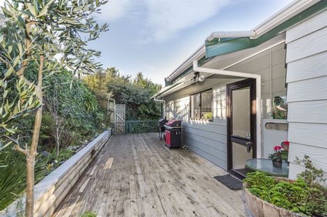 Photo of property in 22 Shackle Lane, Whitby, Porirua, 5024