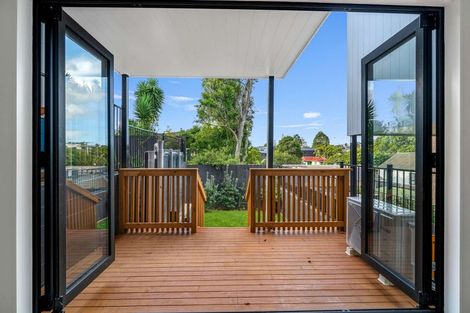 Photo of property in 3/32 Brandon Road, Glen Eden, Auckland, 0602