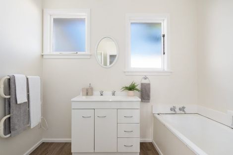 Photo of property in 32 Hounslow Street, Ilam, Christchurch, 8041